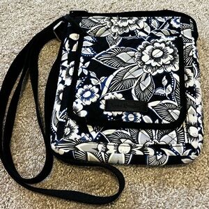 Vera Bradley Snow Lotus RFID Mini Hipster Crossbody Bag Black White Blue Floral